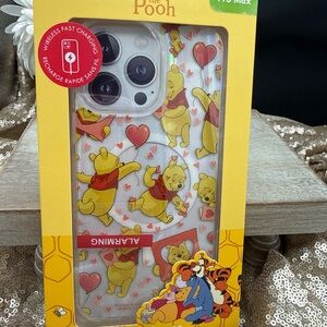Winnie the Pooh Heart Pattern iPhone 16 pro max  Case - Yellow & Red